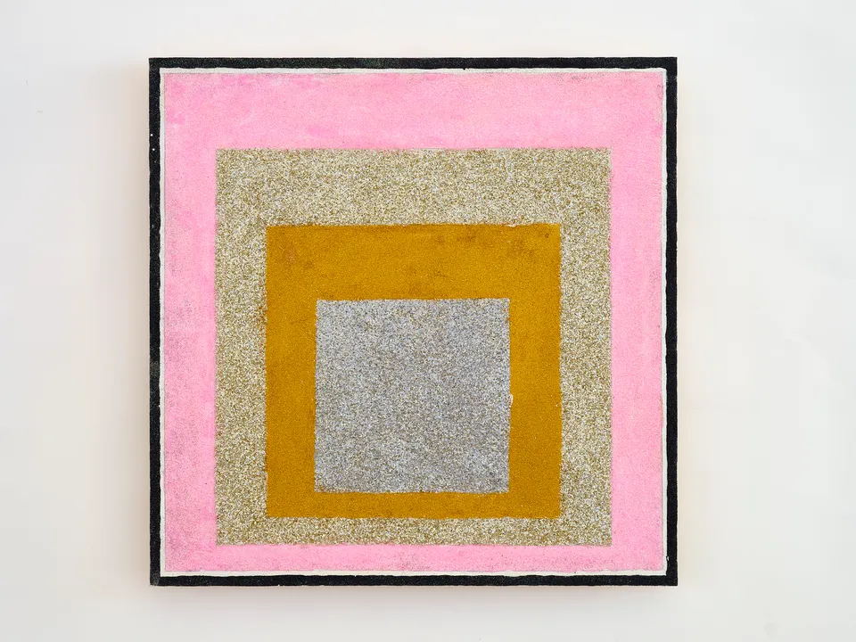 Gina Fischli, Albers (Baby pink)