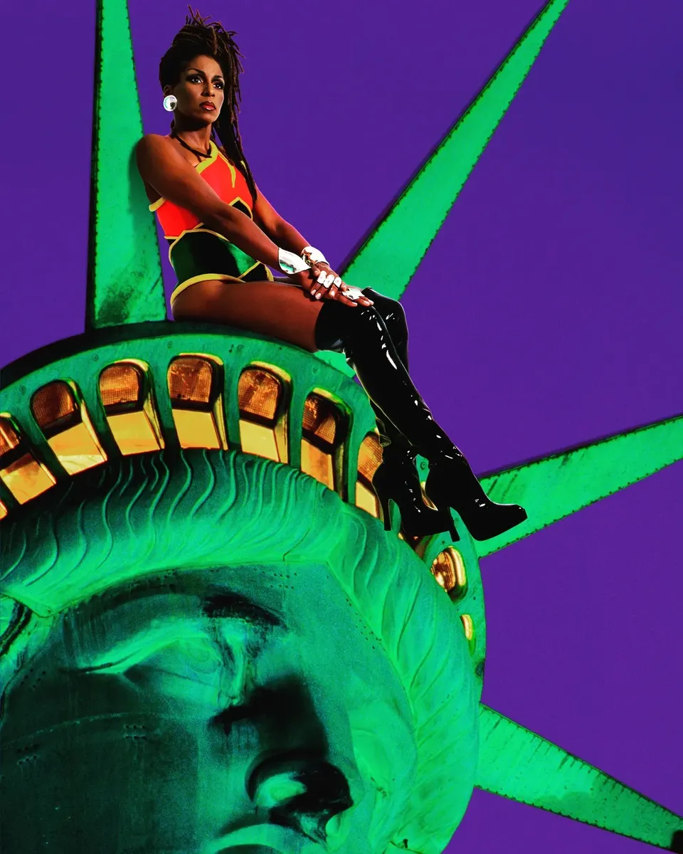 Renée Cox, Chillen with Liberty (from Raje series)