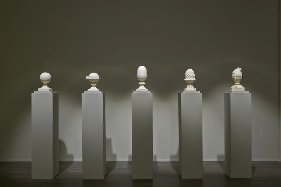Ian Hamilton Finlay, Five Finials