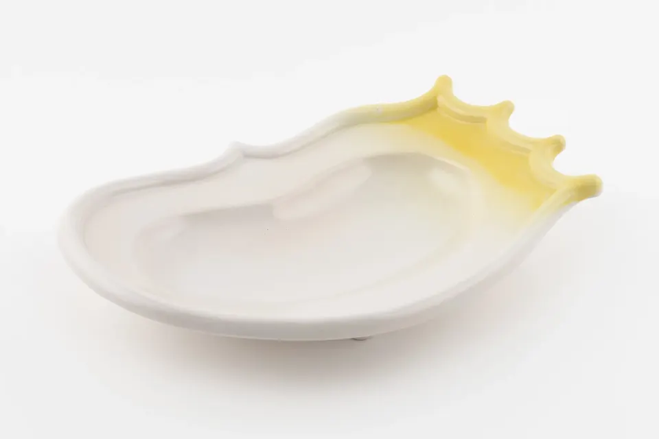 Richard Slee, Head Dish 2