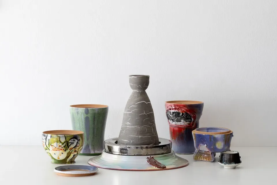 Christian Holstad, Potter’s Field Flowers (Modular Vase)