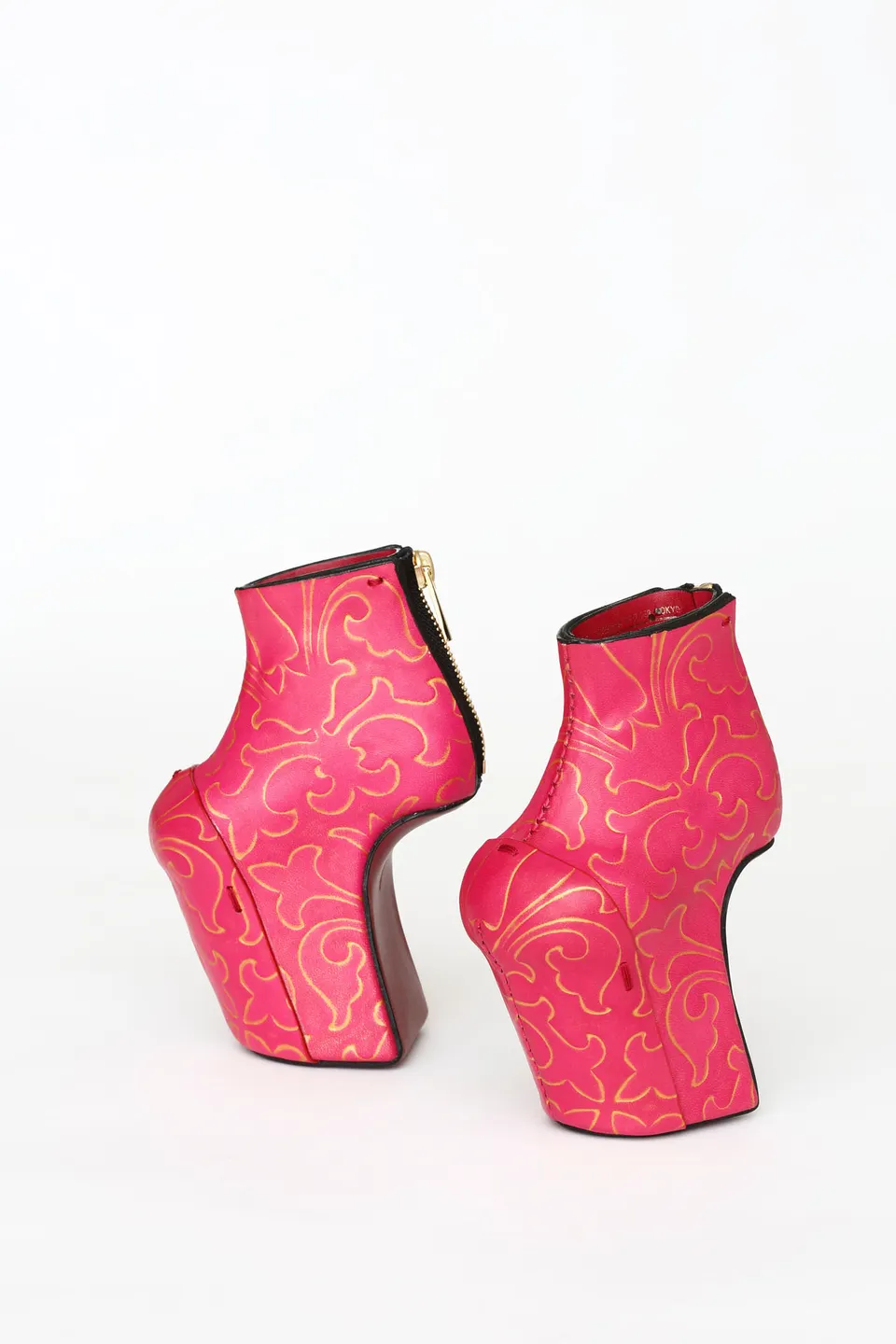 Noritaka Tatehana, Baby Heel-less Shoes