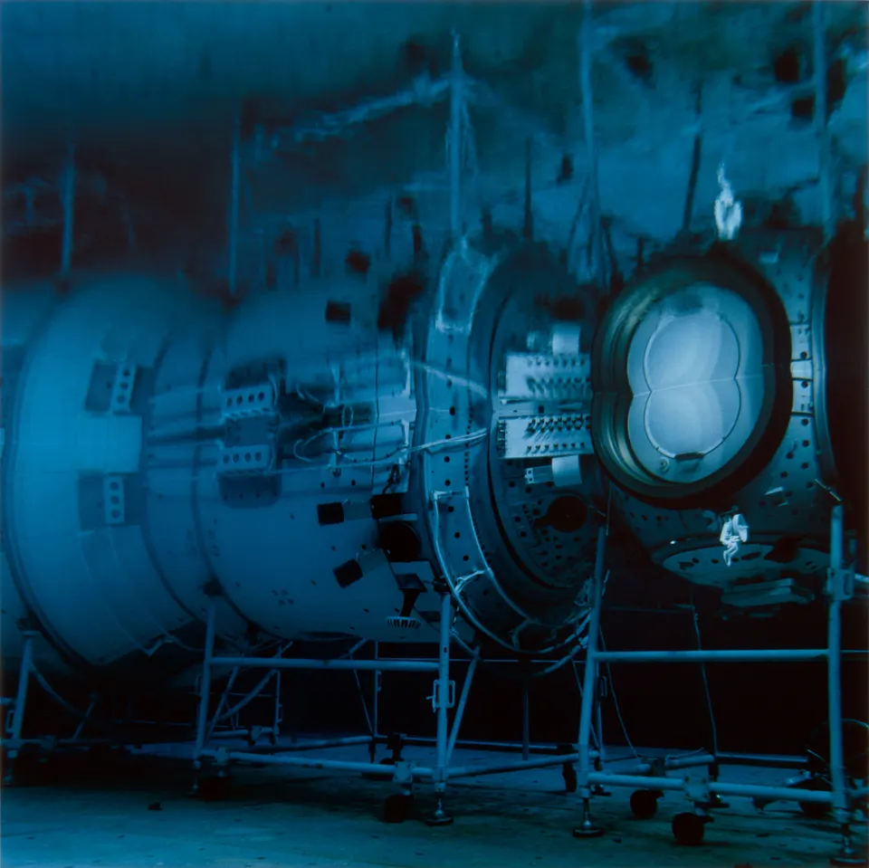 Jane and Louise Wilson, Rising I.S.S., Hydrolaboratorium, Star City