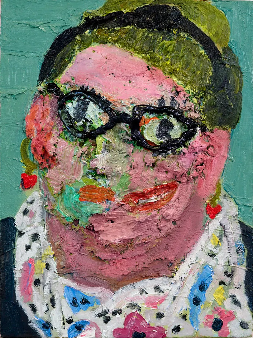 Georgina Gratrix, Mom and her heart earrings
