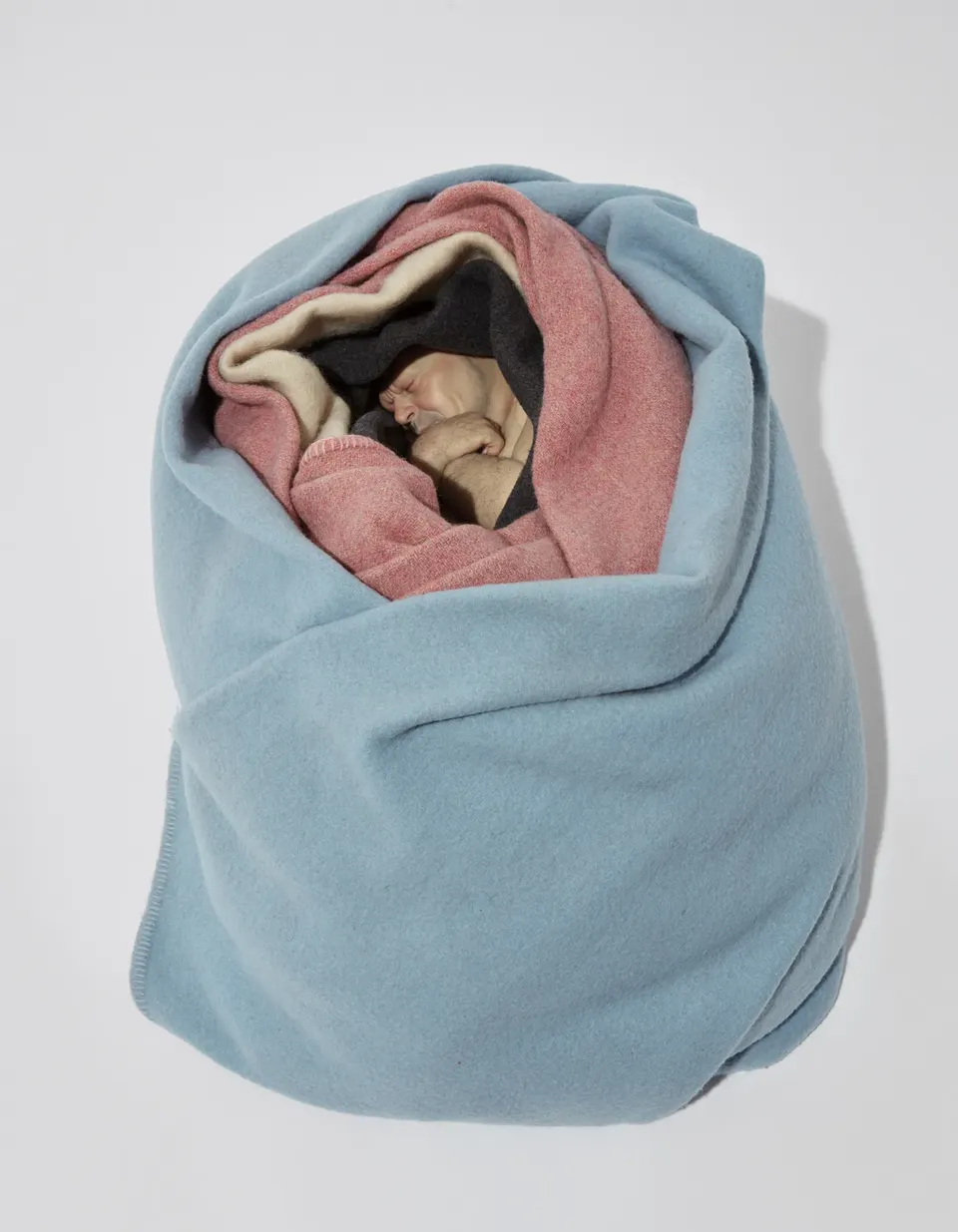 Ron Mueck, Man in Blankets