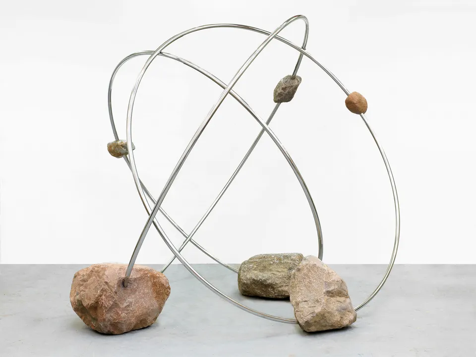 Alicja Kwade, REVOLUTION (Gravitas)