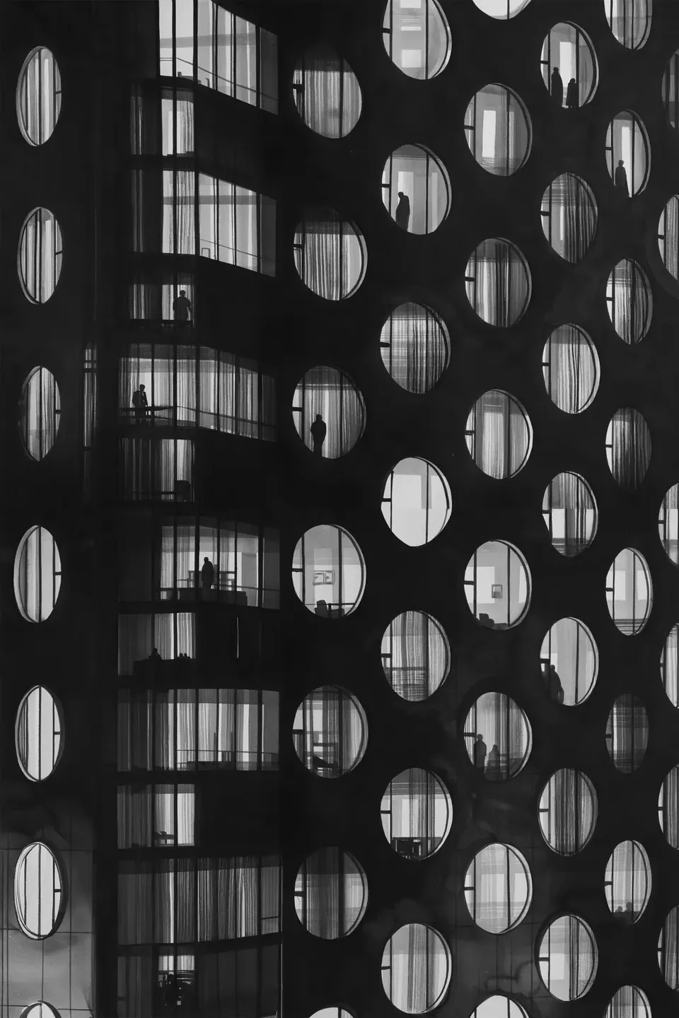 Radenko Milak, Where the light remains