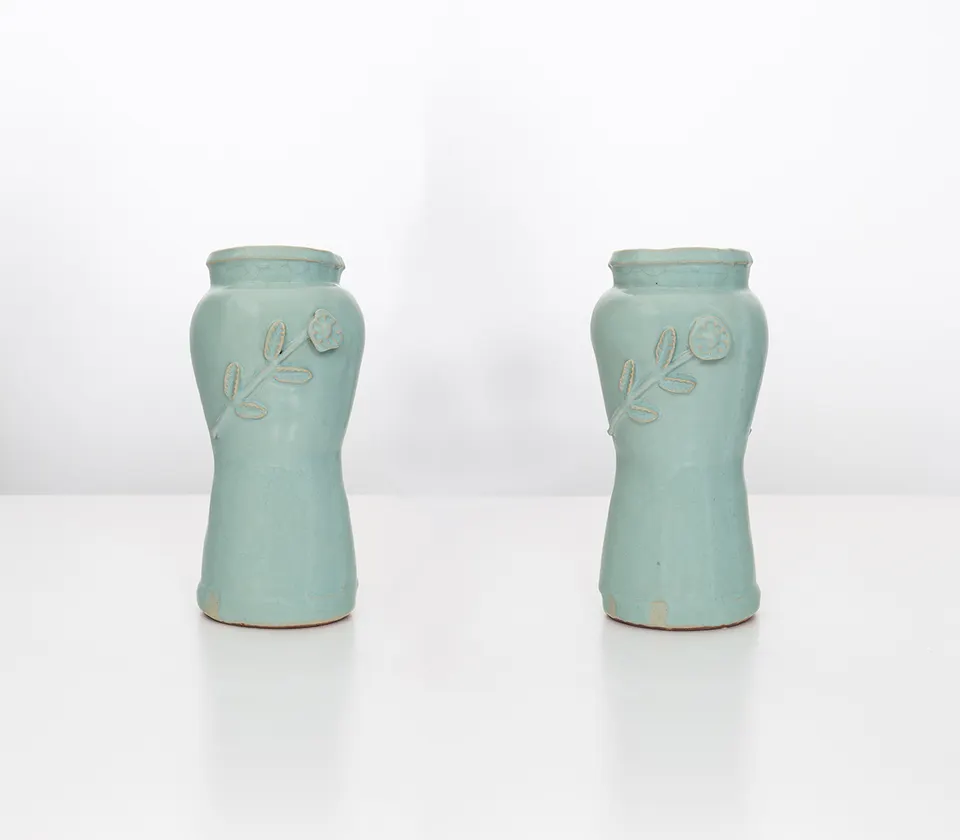Hylton Nel, Coral blue vases with flower details, 13.2.15