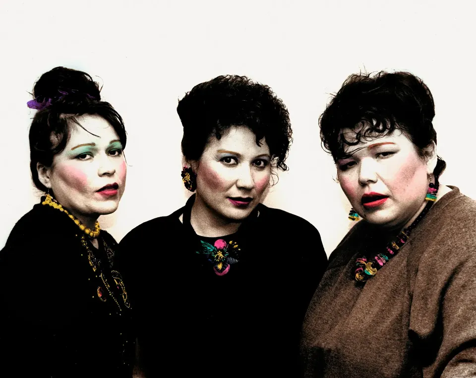 Shelley Niro, Mohawks in Beehives