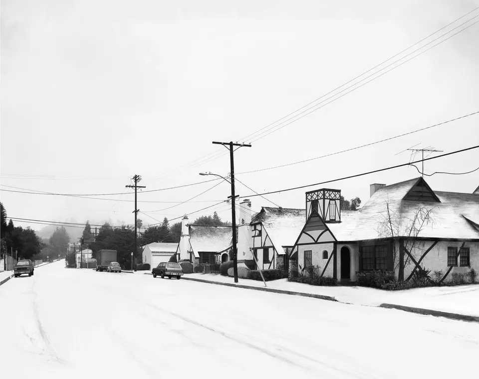 Florian Maier-Aichen, La Brea Avenue in the Snow