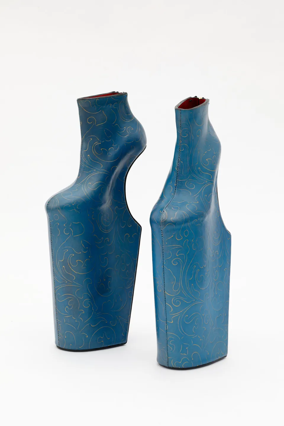 Noritaka Tatehana, Heel-less Shoes Series (blue thunder)