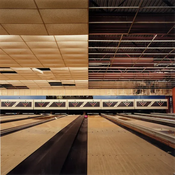Jane and Louise Wilson, Suspended Island, Bowling Alley