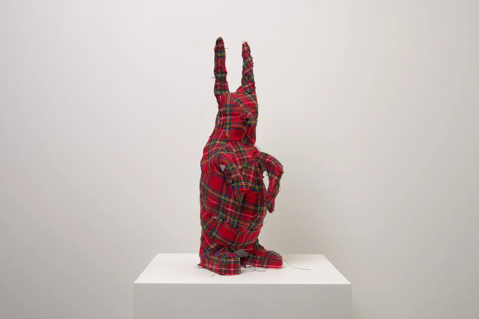 Gina Fischli, Thomas