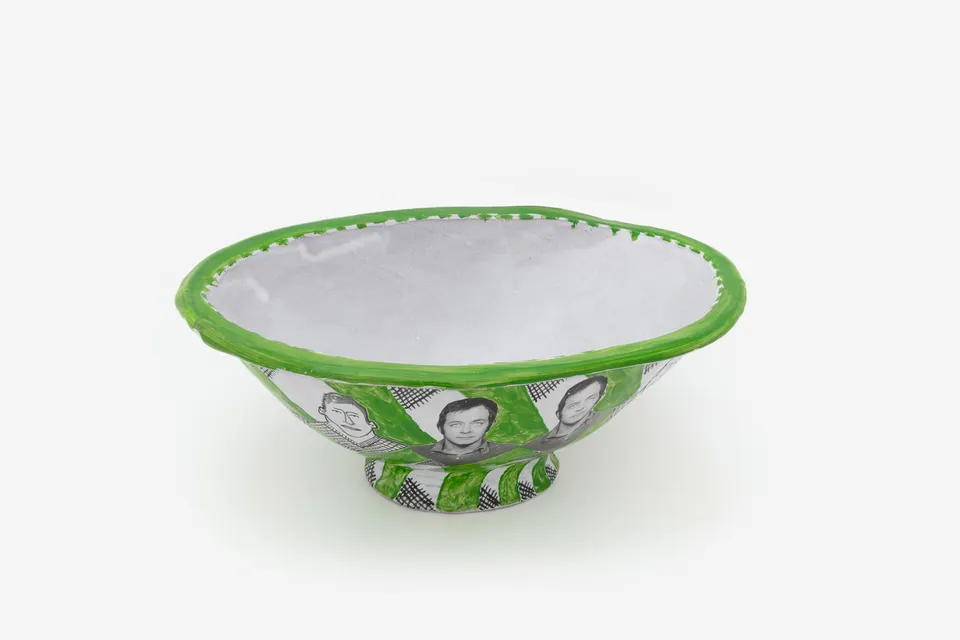 Hylton Nel, Self portrait bowl