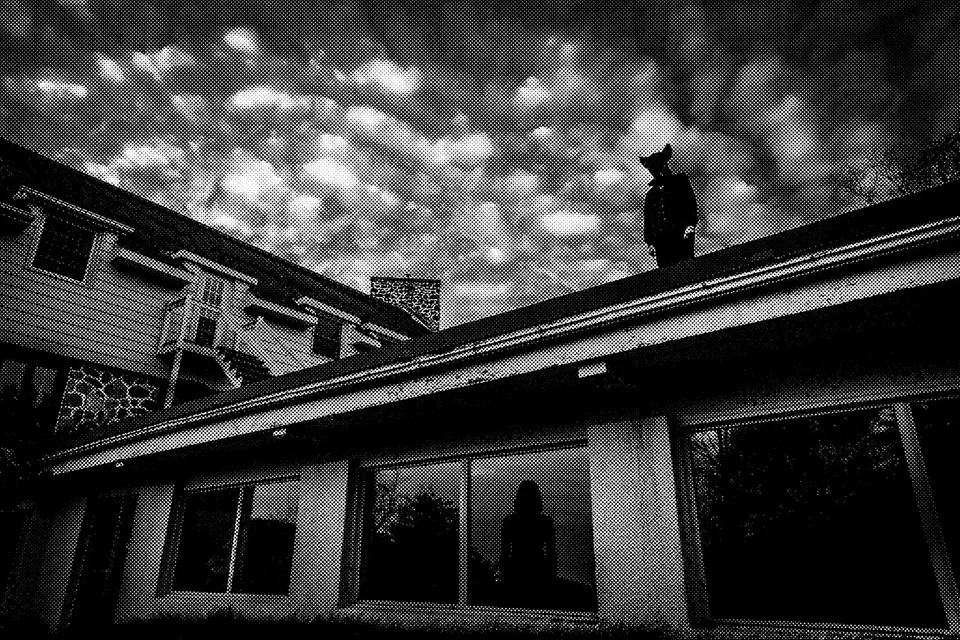 Bonnie Baxter, rat on roof